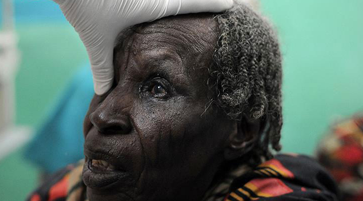 Katarakt Göz Ameliyatı 1 Kişi