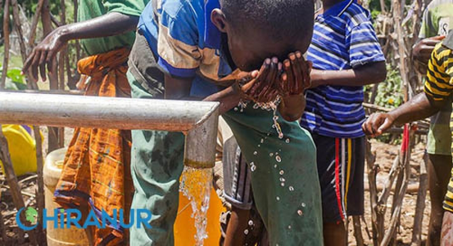 Afrika'ya Yardım Su Kuyusu