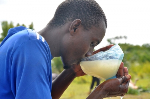 Temiz Suya Erişim: Afrika ve Asya’da Derinleşen Su Krizi