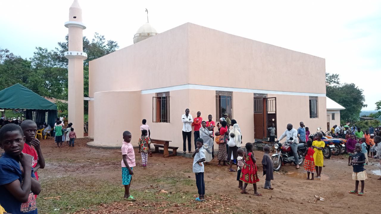 Uganda'da Çetin Alemin ve ailesi Külliyesi Açıldı